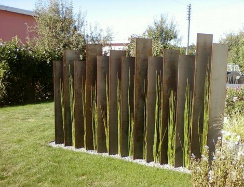 Corten Stele mit Steinkorb Gartenservice Jakob Hauenstein AG